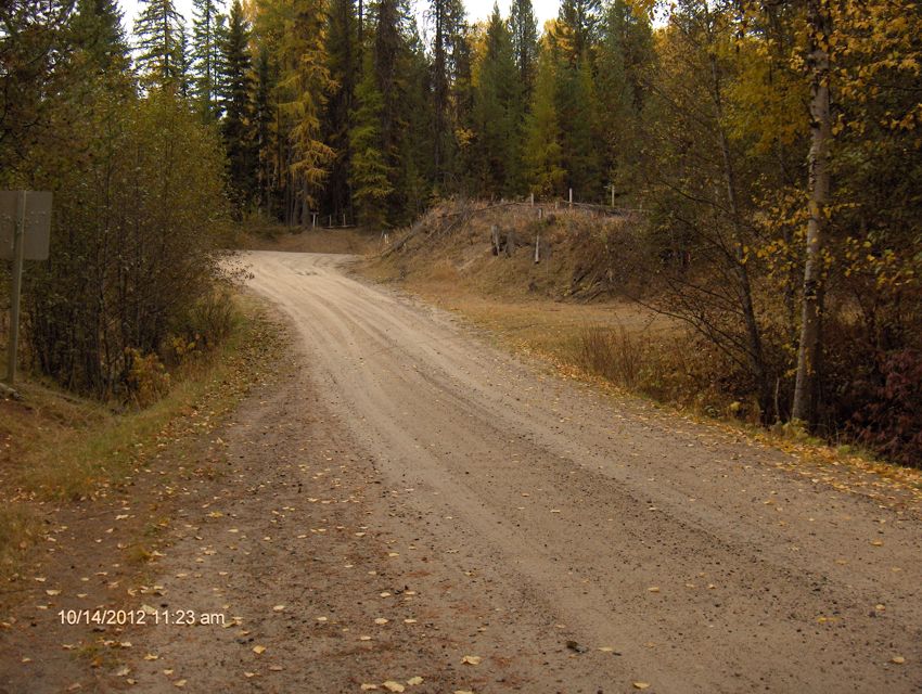 The turn left to Smackout Pass and the turn right to Meadow Lake and in front our driveway.